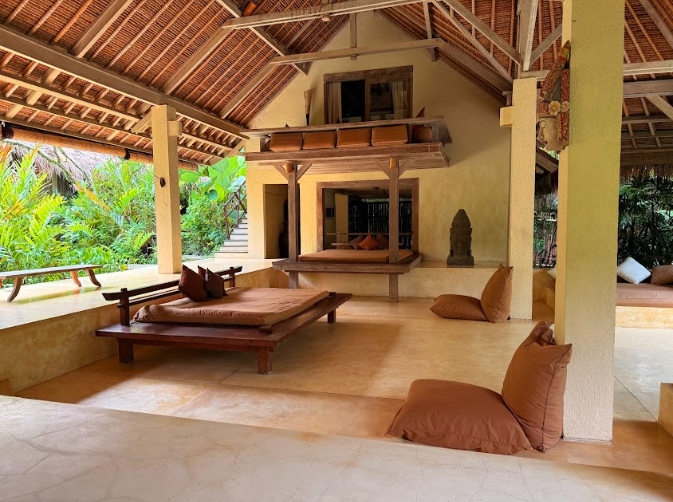 Garden-and-pool-Google-Drive-21